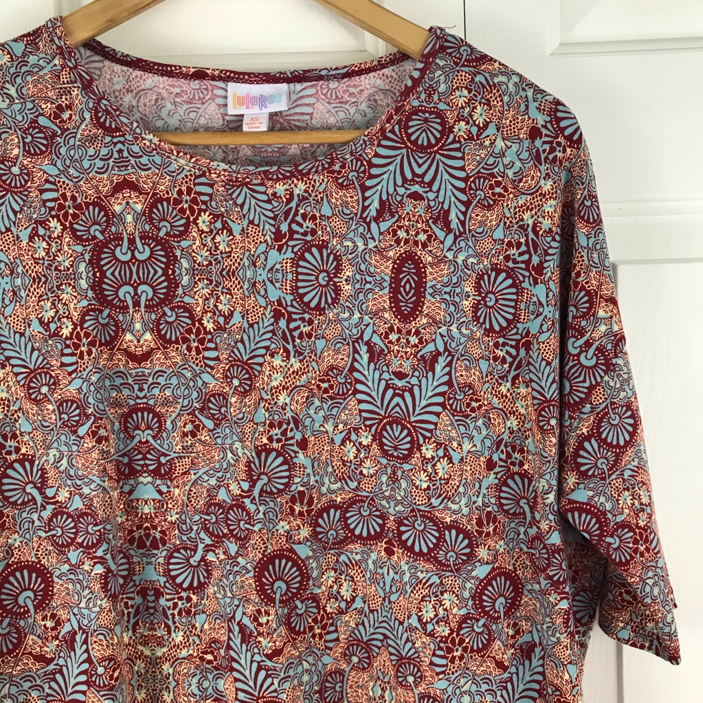 Lularoe Irma Tunic Top Size Xs Red Blue Floral
